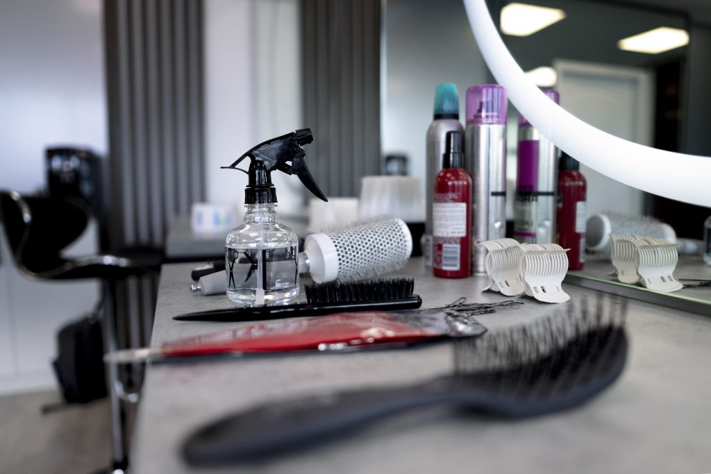 Cerrar en instrumentos de peluqueria